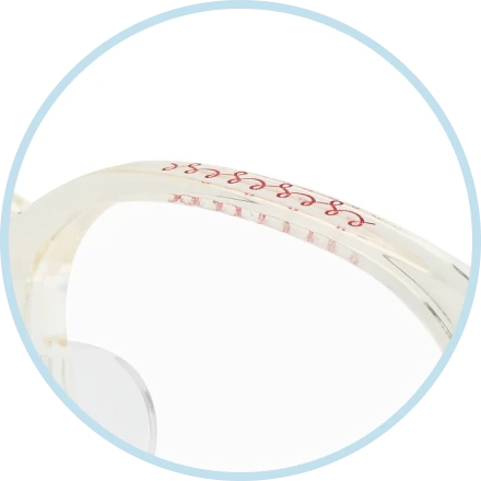 Metal bow-shaped emblems on the front add a touch of cuteness