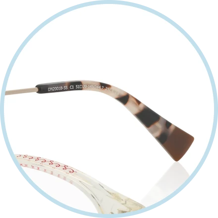 A pattern inspired by Jessie’s shirt adorns the upper rim